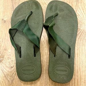 Havaianas flip flop men size 8 hunter green